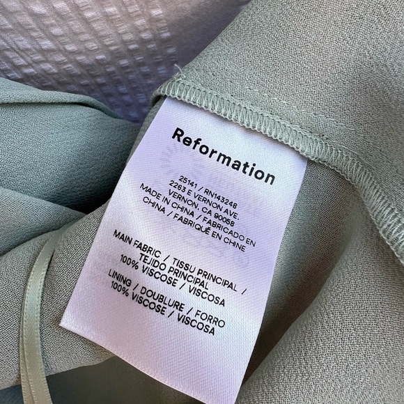 Reformation Winslow Elegant Green Wrap Dress Size Medium - Picture 12 of 14